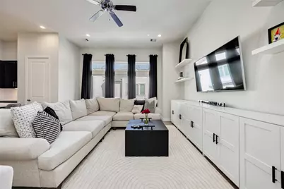108 Knightsbridge Park Lane, Houston, TX 77018 - Photo 1