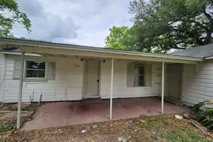 1329 Adams Rd, Bay City, TX 77414 - Photo 1