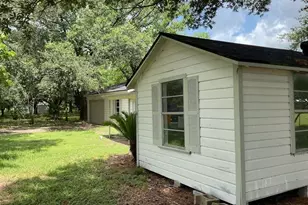 1329 Adams Rd, Bay City, TX 77414 - Photo 13