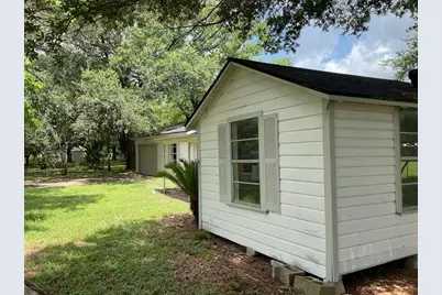 1329 Adams Road, Bay City, TX 77414 - Photo 11