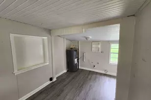 1329 Adams Rd, Bay City, TX 77414 - Photo 5