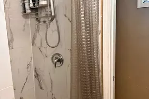 3027 Avenue L, Galveston, TX 77550 - Photo 11