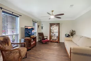906 Glouchester Ln, Houston, TX 77073 - Photo 11