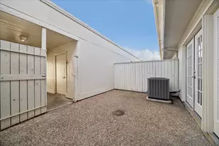 12681 Rip Van Winkle Dr, Houston, TX 77024 - Photo 27