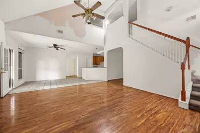 122 Mossey Oak Drive, Baytown, TX 77520 - Photo 9