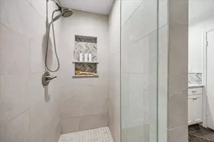 13727 Camara Ln, Houston, TX 77079 - Photo 19