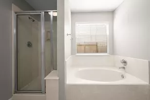 7 Delta Mill Ct, Conroe, TX 77385 - Photo 9