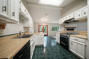 3134 Village Park Dr, Kingwood, TX 77339 - Photo 17