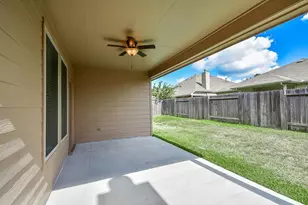 8806 Alicia Dr, Tomball, TX 77375 - Photo 23
