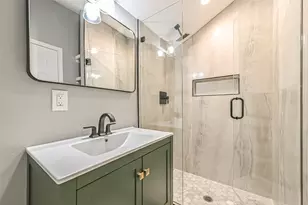 2600 Nantucket Dr, Houston, TX 77057 - Photo 37