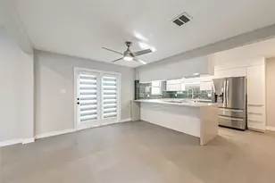 2600 Nantucket Dr, Houston, TX 77057 - Photo 13