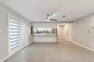 2600 Nantucket Dr, Houston, TX 77057 - Photo 11