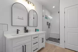7107 Foster St, Houston, TX 77021 - Photo 9