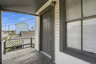 3913 Winnie St, Galveston, TX 77550 - Photo 13