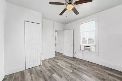 3913 Winnie Street, Galveston, TX 77550 - Photo 9