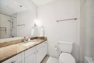 225 Litchfield Ln, Houston, TX 77024 - Photo 27