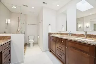 225 Litchfield Ln, Houston, TX 77024 - Photo 23