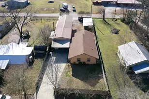 404 N Wilson St, Madisonville, TX 77864 - Photo 25