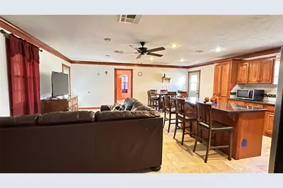 404 N Wilson Street, Madisonville, TX 77864 - Photo 11