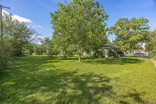 1205 Ewing St, Brenham, TX 77833 - Photo 11