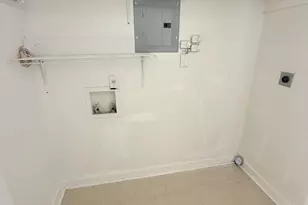 8287 Sands Point Dr, Houston, TX 77036 - Photo 9