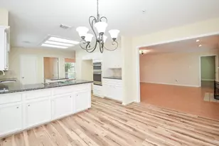 4415 Knightsbridge Blvd, Sugar Land, TX 77479 - Photo 11