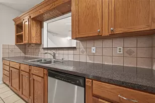 8097 El Mundo St, Houston, TX 77054 - Photo 11