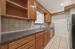 8097 El Mundo St, Houston, TX 77054 - Photo 11