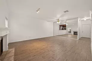 8097 El Mundo St, Houston, TX 77054 - Photo 7