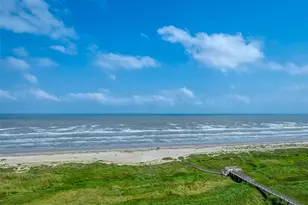801 E Beach Dr, Galveston, TX 77550 - Photo 13