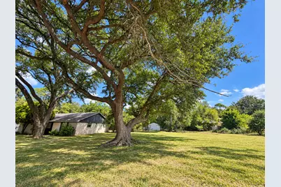 2211 Erickson Street, La Marque, TX 77568 - Photo 11