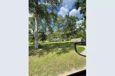 110 Magnolia Springs Lane, Livingston, TX 77351 - Photo 11