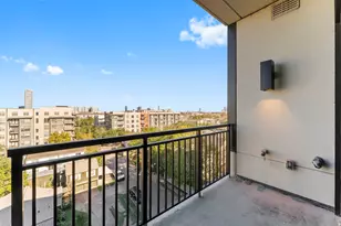 2323 W Main St, Houston, TX 77098 - Photo 17