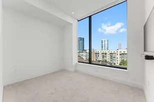 2323 W Main St, Houston, TX 77098 - Photo 19