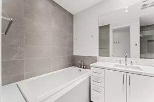 2323 W Main St, Houston, TX 77098 - Photo 29