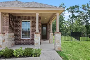 728 Fallen Hemlock Ct, Conroe, TX 77304 - Photo 5