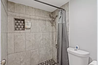 7200 T C Jester Boulevard #3103, Houston, TX 77088 - Photo 17