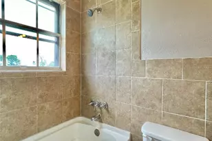 509 Dwyer St, Angleton, TX 77515 - Photo 21