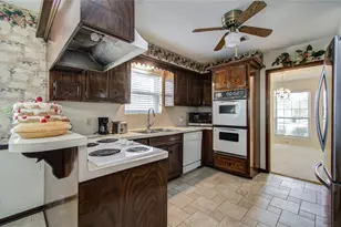 10330 Summerhill Dr, Houston, TX 77070 - Photo 11