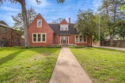 2010 Avenue N 1/2, Huntsville, TX 77340 - Photo 1