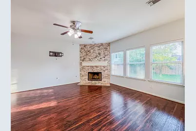 6023 Indian Creek, Missouri City, TX 77459 - Photo 5