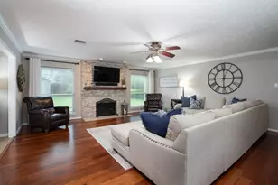 7202 Starbridge Dr, Houston, TX 77095 - Photo 5