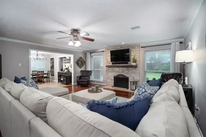 7202 Starbridge Drive, Houston, TX 77095 - Photo 11