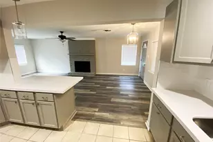 1021 Wimberly St, Angleton, TX 77515 - Photo 7