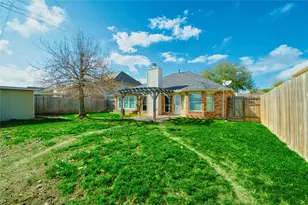 1527 Country Club Cove Dr, Baytown, TX 77521 - Photo 27