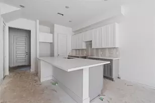 1502 Hussion St, Houston, TX 77003 - Photo 9