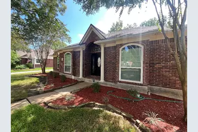 705 Eagle Lakes Drive, Friendswood, TX 77546 - Photo 3