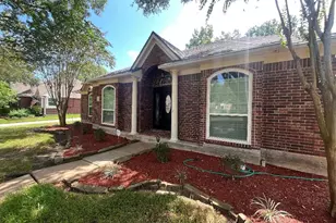 705 Eagle Lakes Dr, Friendswood, TX 77546 - Photo 3