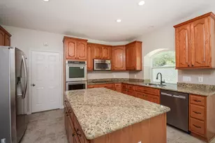 705 Eagle Lakes Dr, Friendswood, TX 77546 - Photo 15