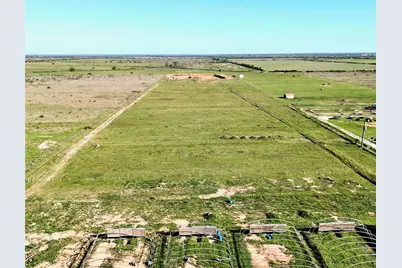 2037 Fm 2761, Alleyton, TX 78935 - Photo 3